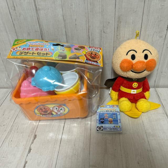 アンパンマンのお砂で遊ぼう!デザートセット &ころふわ星乗りぬいぐるみ2点セット < おもちゃ アンパンマンのお砂で遊ぼう!デザートセット &ころふわ星乗りぬいぐるみ2点セット < おもちゃの