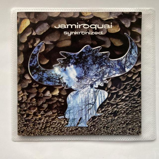 Jamiroquai �V���N���i�C�Y�h CD �W���~���N���C SYNCHRONIZED �P�[�X�Ȃ�  �� CD/DVD/�r�f�I�� 