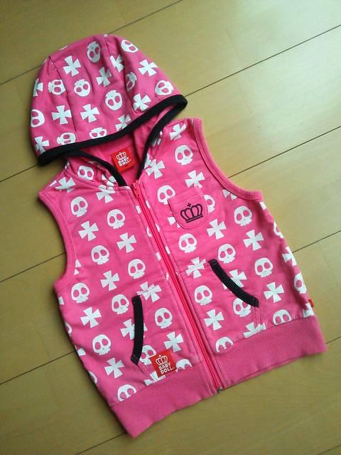 中古ドクロ総柄ベスト110ラズ☆ベビドBABYDOLLベビードール < ブランド  中古ドクロ総柄ベスト110ラズ☆ベビドBABYDOLLベビードール  < ブランドの