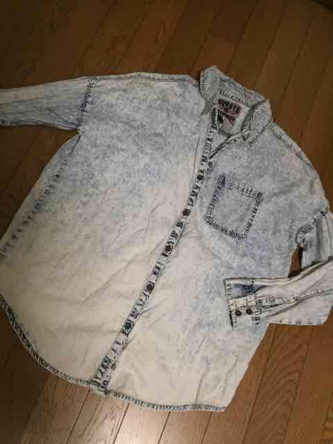 美品 ケミカルウォッシュ ダンガリー < 女性ファッション  美品 ケミカルウォッシュ ダンガリー < 女性ファッションの