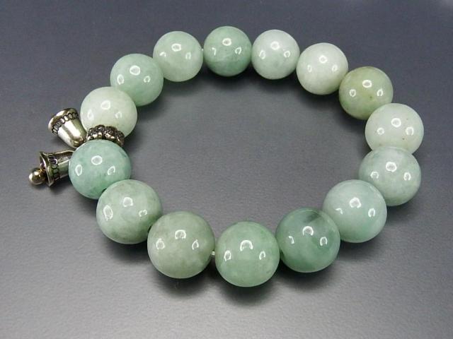 色合い良好ひすい13mm本翡翠銀鈴シルバー天然石ブレスレット魔法の石 < 女性アクセサリー/時計  色合い良好ひすい13mm本翡翠銀鈴シルバー天然石ブレスレット魔法の石 < 女性アクセサリー/時計の