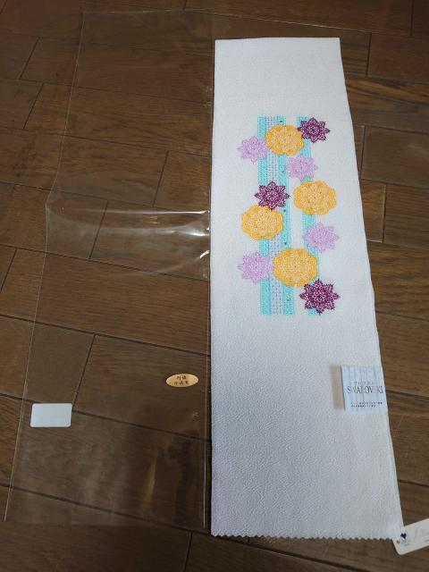 送料込!新品、スワロフスキー付き丹後刺繍半衿、水色 < 女性ファッション  送料込!新品、スワロフスキー付き丹後刺繍半衿、水色  < 女性ファッションの