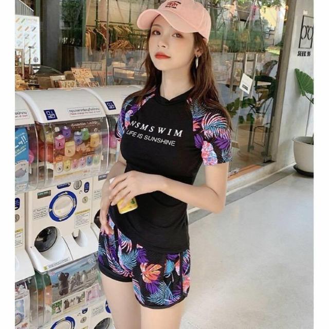 ◆新品!!ラッシュガード上下2点セット◆リゾート柄×ブラック★パット入り*水着♪ < 女性ファッション ◆新品!!ラッシュガード上下2点セット◆リゾート柄×ブラック★パット入り*水着♪ < 女性ファッションの