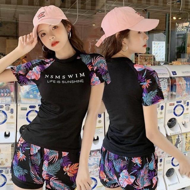 ◆新品!!ラッシュガード上下2点セット◆リゾート柄×ブラック★パット入り*水着♪ < 女性ファッション ◆新品!!ラッシュガード上下2点セット◆リゾート柄×ブラック★パット入り*水着♪ < 女性ファッションの