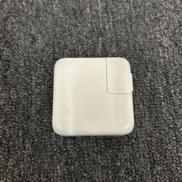 Apple アップル USB-C Power Adapter 30W A2164 < PC本体/周辺機器  Apple アップル USB-C Power Adapter 30W A2164 < PC本体/周辺機器の