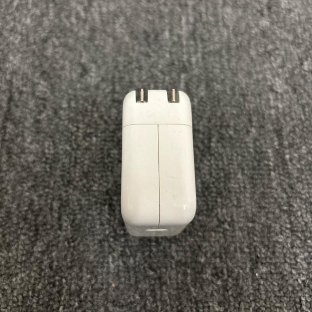 Apple アップル USB-C Power Adapter 30W A2164 < PC本体/周辺機器  Apple アップル USB-C Power Adapter 30W A2164 < PC本体/周辺機器の