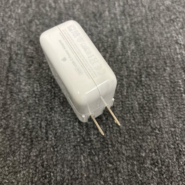 Apple アップル USB-C Power Adapter 30W A2164 < PC本体/周辺機器  Apple アップル USB-C Power Adapter 30W A2164 < PC本体/周辺機器の