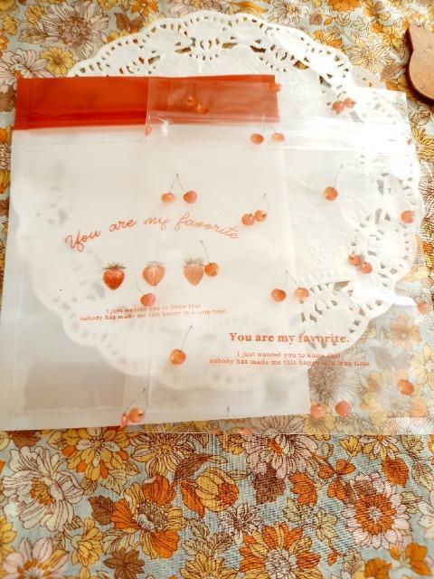 お裾分け☆苺とさくらんぼ柄ジップバック2枚☆ < インテリア/ライフ  お裾分け☆苺とさくらんぼ柄ジップバック2枚☆  < インテリア/ライフの