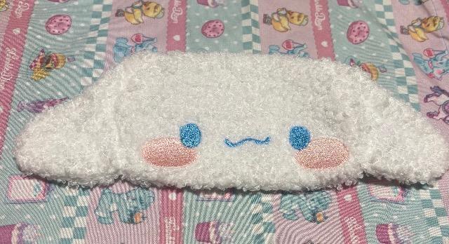 サンリオキャラクターズ ぬいぐるみポーチ シナモロール < 女性ファッション サンリオキャラクターズ ぬいぐるみポーチ シナモロール < 女性ファッションの