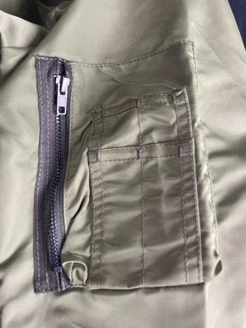 美品 【grn】MA-1 ナイロンツイル リバーシブル MA-1ジャケット 薄手タイプ ジーアールエヌ カモフラージュ Mサイズ < 男性ファッション 美品 【grn】MA-1 ナイロンツイル リバーシブル MA-1ジャケット 薄手タイプ ジーアールエヌ カモフラージュ Mサイズ < 男性ファッションの