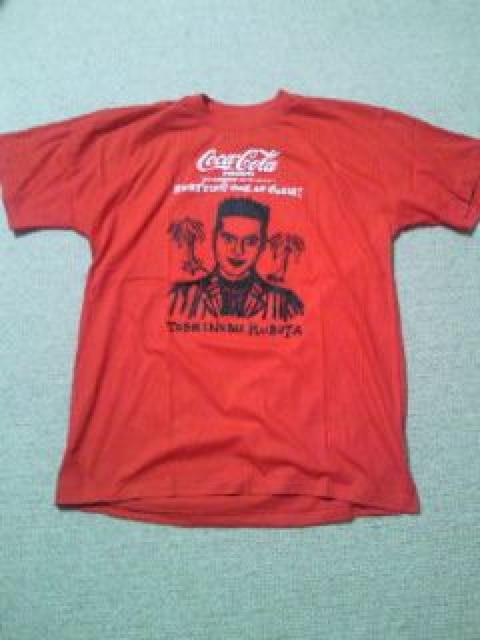 久保田利伸 ライブ コンサート ツアー コカコーラ コラボ Tシャツ レッド Lサイズ 1993 < タレントグッズ  久保田利伸 ライブ コンサート ツアー コカコーラ コラボ Tシャツ レッド Lサイズ 1993 < タレントグッズの