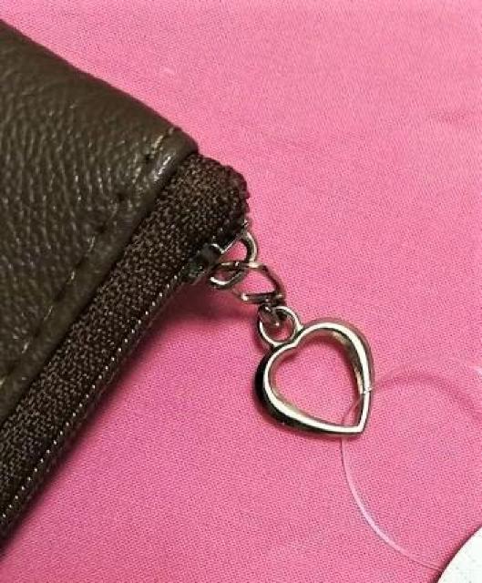 小銭入れ★ネコ★茶★ミニポーチ★宅急便のネコみたいで可愛い♪ < 女性ファッション  小銭入れ★ネコ★茶★ミニポーチ★宅急便のネコみたいで可愛い♪ < 女性ファッションの