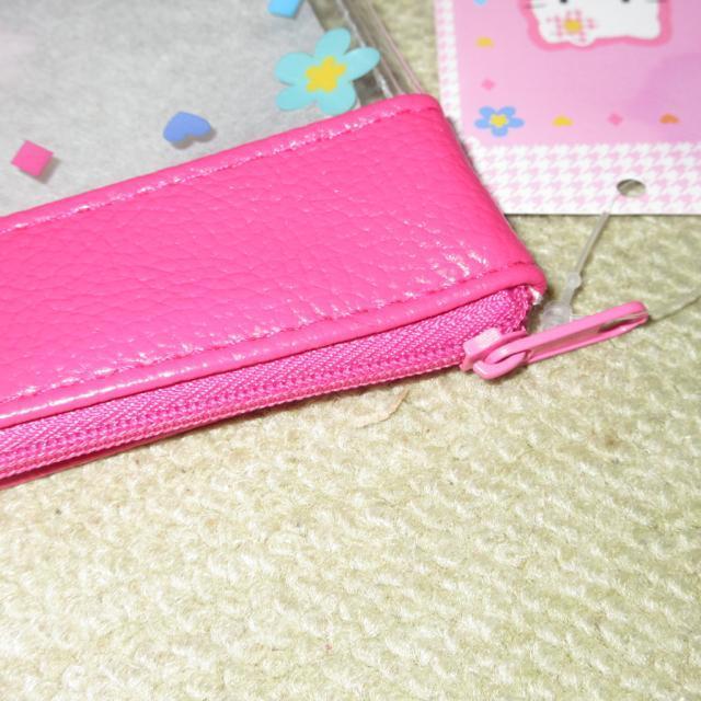 未使用タグ付き☆ハローキティ*コンビポーチ*フラットビニールポーチ*スリーコインズ(カオハナ) < おもちゃ  未使用タグ付き☆ハローキティ*コンビポーチ*フラットビニールポーチ*スリーコインズ(カオハナ) < おもちゃの