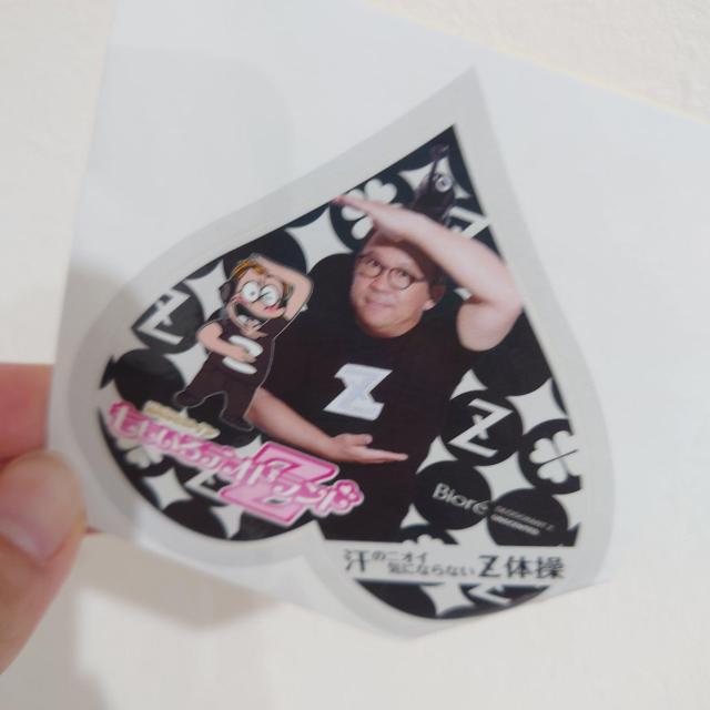 ももいろクローバーZ10周年ライブで配られたステッカー < タレントグッズ  ももいろクローバーZ10周年ライブで配られたステッカー < タレントグッズの