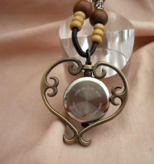 アジアンテイストネックレスウォッチBZ時計とアクセサリ < 女性アクセサリー/時計 アジアンテイストネックレスウォッチBZ時計とアクセサリ < 女性アクセサリー/時計の