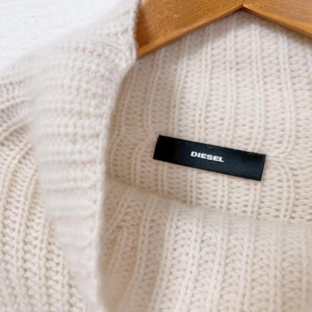 ◆DIESEL/ディーゼル◆シンプルニット★ホワイト×パープル♪冬コーデ < ブランド ◆DIESEL/ディーゼル◆シンプルニット★ホワイト×パープル♪冬コーデ < ブランドの