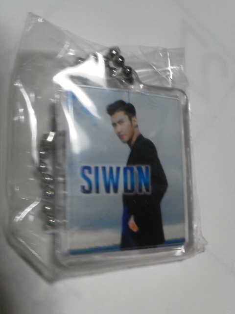 スーパージュニア  キーホルダー 3個 カード1セット 新品 正規品 < タレントグッズ  スーパージュニア  キーホルダー 3個 カード1セット 新品 正規品 < タレントグッズの