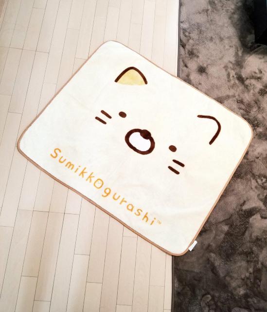 すみっコぐらし ねこ カーペット ラグ 絨毯 マット モコモコ < インテリア/ライフ  すみっコぐらし ねこ カーペット ラグ 絨毯 マット モコモコ  < インテリア/ライフの