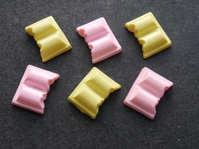 プラパーツ 手芸・アクセサリーパーツ かじりかけチョコレート パーツ 6個セット デコパーツ < 香水/コスメ/ネイル プラパーツ 手芸・アクセサリーパーツ かじりかけチョコレート パーツ 6個セット デコパーツ < 香水/コスメ/ネイルの