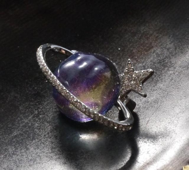 新品アンティーク調きらきらバロックオーロラストーン惑星ブローチ ヴィンテージ風 ヴィクトリアン ゴシック < 女性アクセサリー/時計 新品アンティーク調きらきらバロックオーロラストーン惑星ブローチ ヴィンテージ風 ヴィクトリアン ゴシック < 女性アクセサリー/時計の