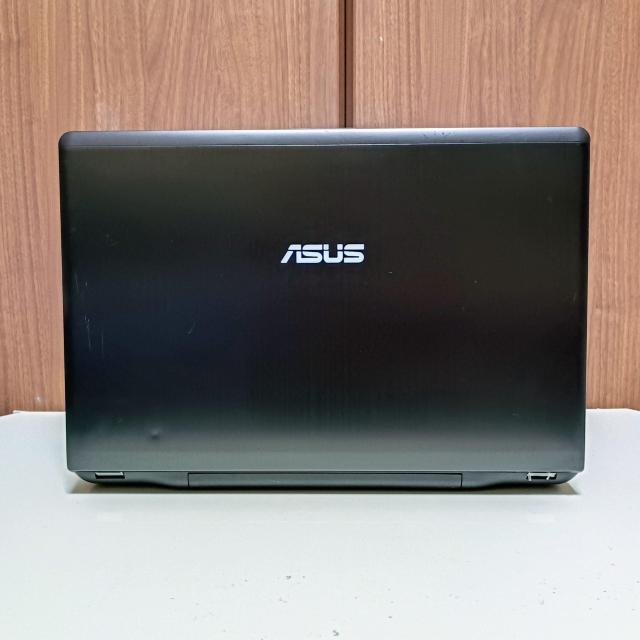 ASUS Corei7 ������16GB SSD512GB �O���t�B�b�N�{�[�h���� Web�J���� �u���[���C Windows11 �� PC�{��/���Ӌ@��� 