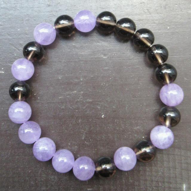 ラベンダーアメジストxスモーキークォーツブレスレット 天然石 パワーストーン < 女性アクセサリー/時計 ラベンダーアメジストxスモーキークォーツブレスレット 天然石 パワーストーン < 女性アクセサリー/時計の