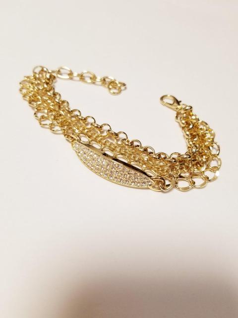 (170) 新品 gold ラインストーン楕円プレート 4連チェーン ブレスレット 定価¥2,980 < 女性アクセサリー/時計 (170) 新品 gold ラインストーン楕円プレート 4連チェーン ブレスレット 定価¥2,980 < 女性アクセサリー/時計の