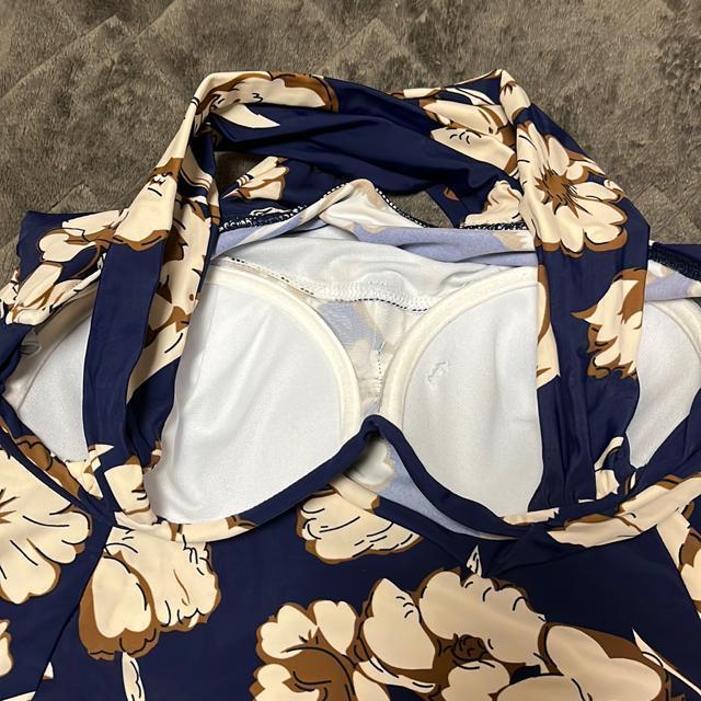タンス整理品 衣類 おまとめOK ホームクリーニング済み ワンピース水着 4XL < 女性ファッション  タンス整理品 衣類 おまとめOK ホームクリーニング済み ワンピース水着 4XL < 女性ファッションの