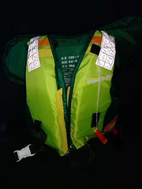 人気色!Tasmania Surf タスマニアサーフ フローティングベスト  子供用ライフジャケット  ホイッスル付き < レジャー/スポーツ  人気色!Tasmania Surf タスマニアサーフ フローティングベスト  子供用ライフジャケット  ホイッスル付き  < レジャー/スポーツの