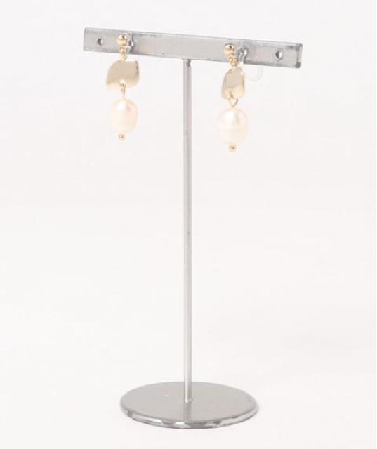 変形メタル&パールノンホールピアス●ピアス風イヤリング● < ブランド 変形メタル&パールノンホールピアス●ピアス風イヤリング● < ブランドの