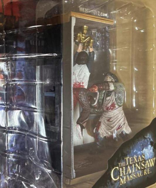 mezco YR ̂ɂU[tFCXJ[Ver. itBMA Texas Chainsaw Massacre  zr[ 