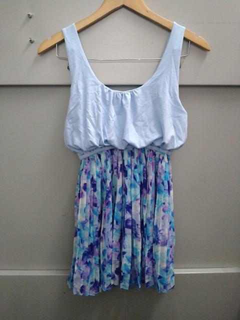 LIP SERVICE^N`jbN  uh 