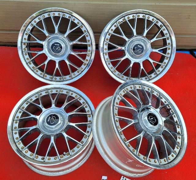 深 STICH シュティッヒMR3 17インチ 7J OFF+46 PCD114.3-4H/5H穴マルチアルミホイール 4本セット < 自動車/バイク 深 STICH シュティッヒMR3 17インチ 7J OFF+46 PCD114.3-4H/5H穴マルチアルミホイール 4本セット < 自動車/バイク