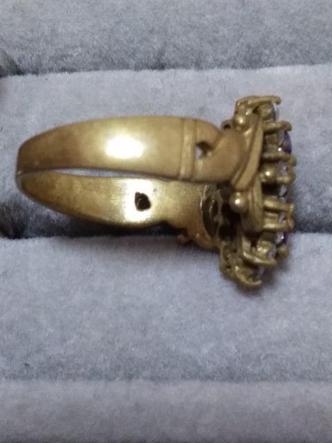 ブラス素材のキラキララインストーンリング < 女性アクセサリー/時計  ブラス素材のキラキララインストーンリング < 女性アクセサリー/時計の