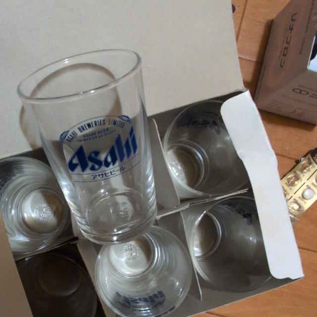 この画像は、アサヒビールのロゴが入ったグラスセットです。 < 男性ファッション この画像は、アサヒビールのロゴが入ったグラスセットです。 < 男性ファッションの