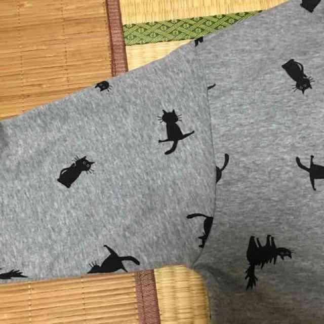猫キャラクター柄裏起毛プルオーバー。グレー < 女性ファッション 猫キャラクター柄裏起毛プルオーバー。グレー < 女性ファッションの
