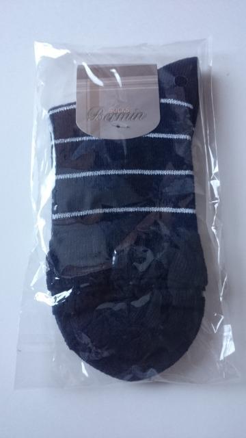 新品未開封☆ボーダー柄ソックス★シルバーラメ☆ < 女性ファッション 新品未開封☆ボーダー柄ソックス★シルバーラメ☆ < 女性ファッションの