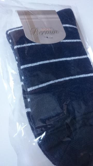 新品未開封☆ボーダー柄ソックス★シルバーラメ☆ < 女性ファッション 新品未開封☆ボーダー柄ソックス★シルバーラメ☆ < 女性ファッションの