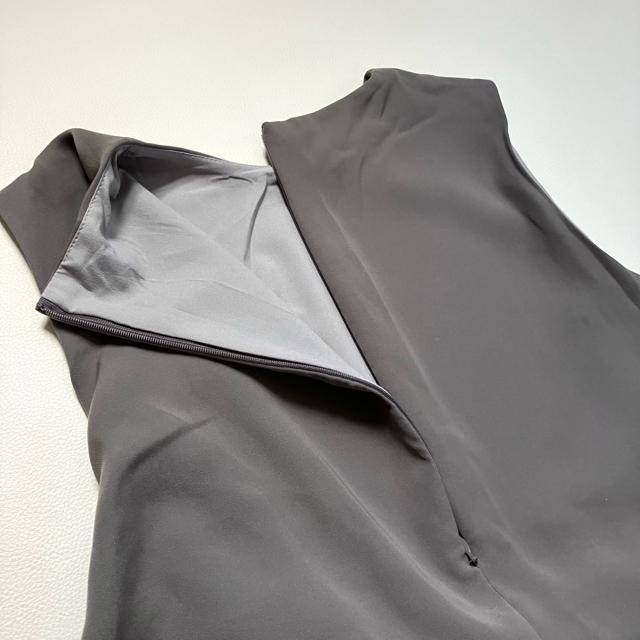 ◆新品◆1.3万◆PEGGY LANA◆アシンメトリーノースリーブブラウス◆M < 女性ファッション  ◆新品◆1.3万◆PEGGY LANA◆アシンメトリーノースリーブブラウス◆M < 女性ファッションの