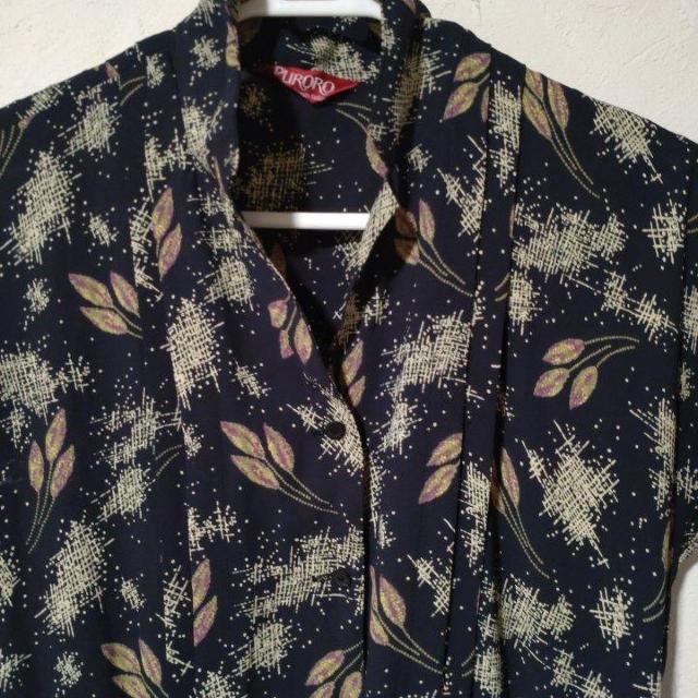 昭和レトロ 花柄半袖ワンピース < 女性ファッション 昭和レトロ 花柄半袖ワンピース < 女性ファッションの