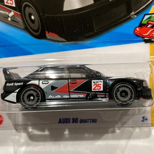 �z�b�g�E�B�[���E�A�E�f�B90�N�A�g�� ��(�����o�i��) �� �z�r�[�� 