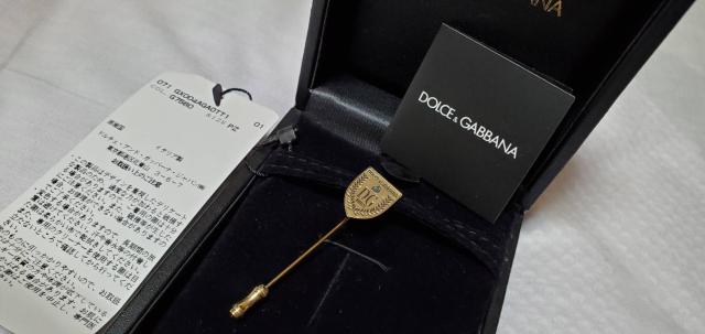 正規レア ドルチェ&ガッバーナ クラシック クラウンシールド ヘリテージ ピンブローチ ゴールド 付属有 < ブランド  正規レア ドルチェ&ガッバーナ クラシック クラウンシールド ヘリテージ ピンブローチ ゴールド 付属有  < ブランドの
