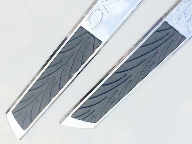 トヨタ ヴォクシー 取り付け例あり 汎用エントランスモール < 自動車/バイク トヨタ ヴォクシー 取り付け例あり 汎用エントランスモール < 自動車/バイク