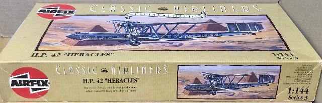 1/144 AIRFIX H.P. 42 HERACLES < ホビー  1/144 AIRFIX H.P. 42 HERACLES < ホビーの