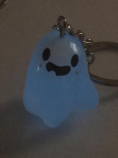 暗闇で光る!かわいいオバケのキーホルダー B 蓄光 夜光 お化け キャラクター雑貨 キーリング バッグアクセサリー < 女性ファッション  暗闇で光る!かわいいオバケのキーホルダー B 蓄光 夜光 お化け キャラクター雑貨 キーリング バッグアクセサリー < 女性ファッションの