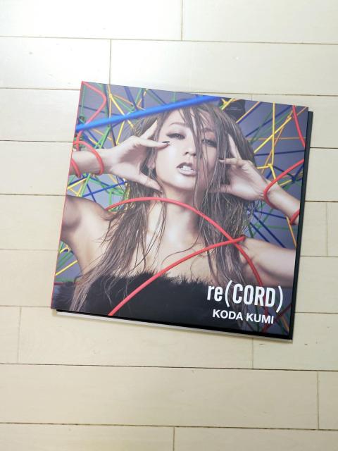 (137) 倖田來未 re(CORD) ファンクラブ限定 CD1枚+DVD3枚+写真集 < タレントグッズ  (137) 倖田來未 re(CORD) ファンクラブ限定 CD1枚+DVD3枚+写真集  < タレントグッズの