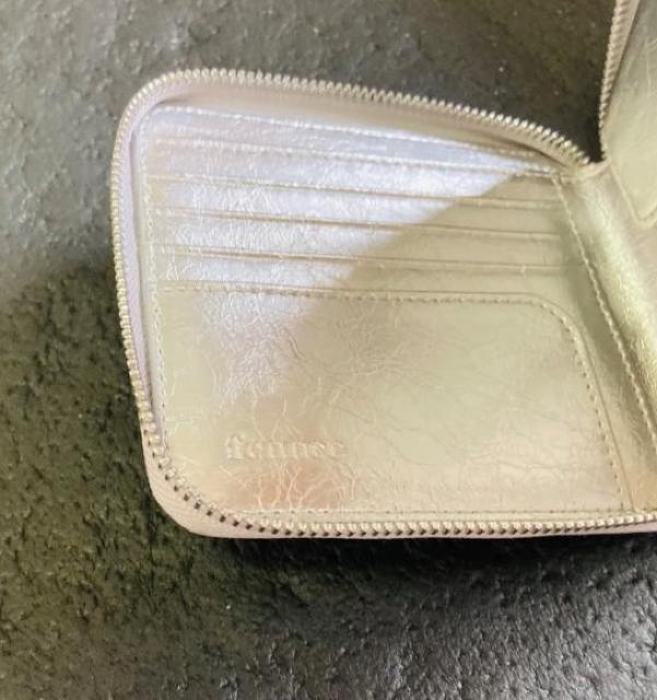 【新品】 【韓国現地購入】 【正規品】 fennec フェネック 財布 ファスナー チャック シルバー < 女性ファッション 【新品】 【韓国現地購入】 【正規品】 fennec フェネック 財布 ファスナー チャック シルバー < 女性ファッションの