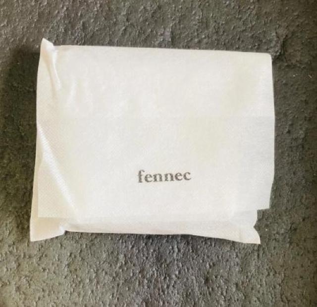 【新品】 【韓国現地購入】 【正規品】 fennec フェネック 財布 ファスナー チャック シルバー < 女性ファッション 【新品】 【韓国現地購入】 【正規品】 fennec フェネック 財布 ファスナー チャック シルバー < 女性ファッションの