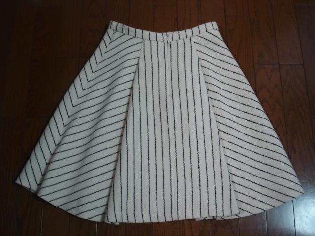 ★アプワイザーリッシェ 変形ストライプデザインウールスカート★超激安! < ブランド ★アプワイザーリッシェ 変形ストライプデザインウールスカート★超激安! < ブランドの