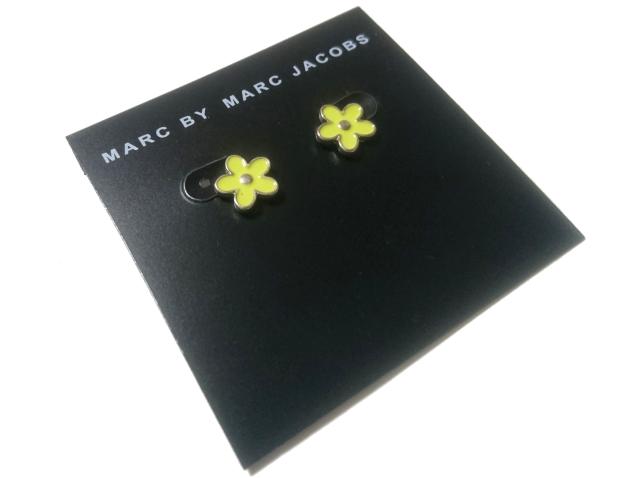 ★新品☆激カワ★マークバイ フラワーピアス YELLOW/SIL★ < ブランド  ★新品☆激カワ★マークバイ フラワーピアス YELLOW/SIL★ < ブランドの